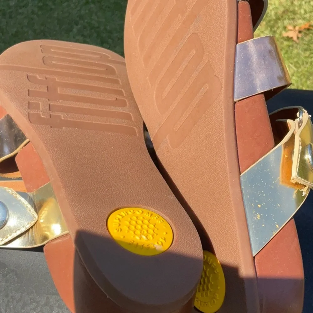 Sandals - Picture 3 of 4